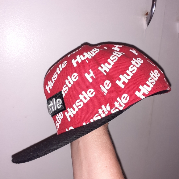 Hat - Picture 2 of 3